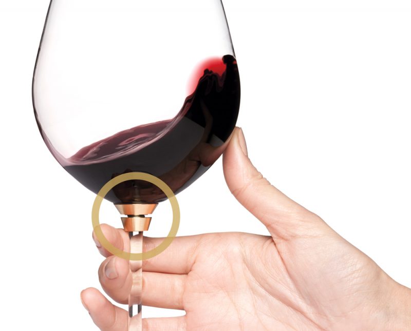 Draaiend wijnglas