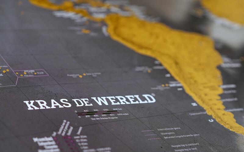 Kras de Wereld Poster Nederlands